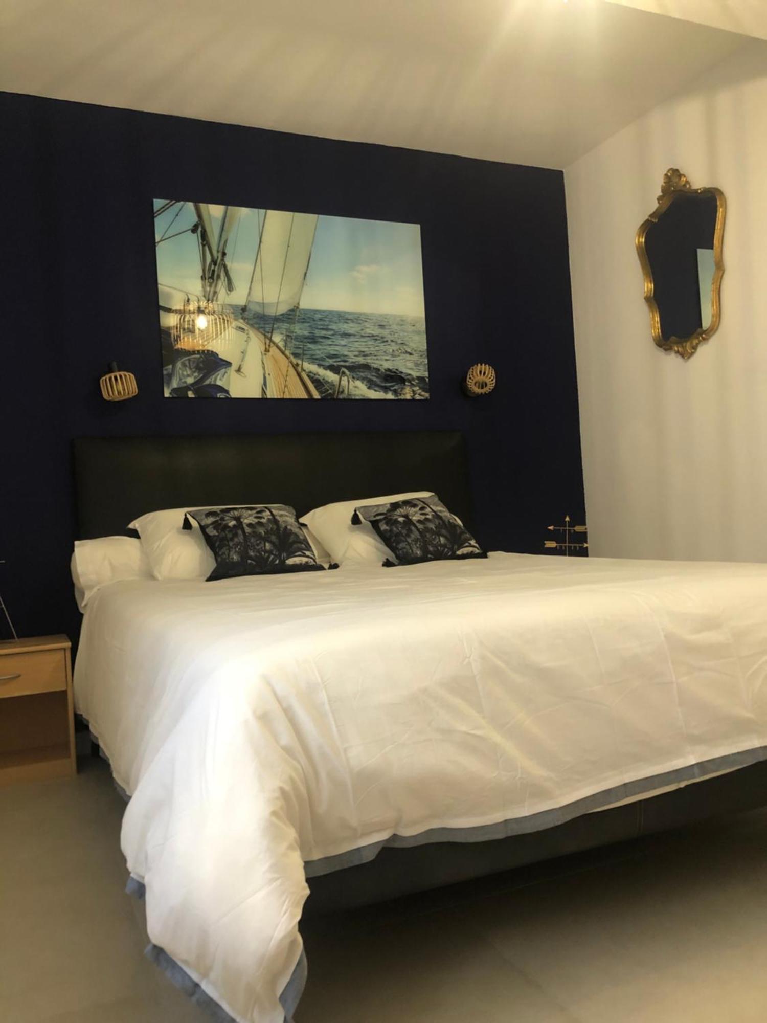 Agreable Chez Mame Jeanne Au Grau Du Roi Apartment